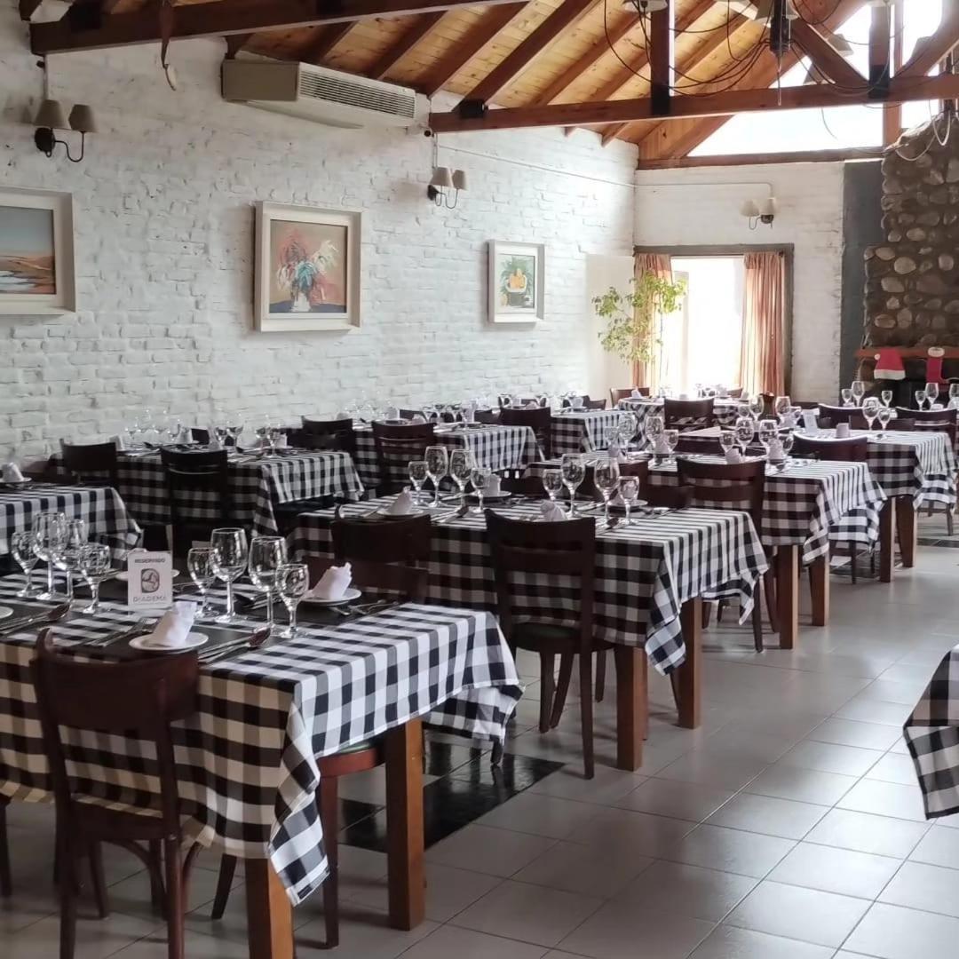 Hotel Lunajuim El Chaltén Zewnętrze zdjęcie
